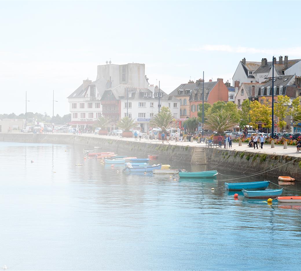 Port de Concarneau Hôtel les Océanides