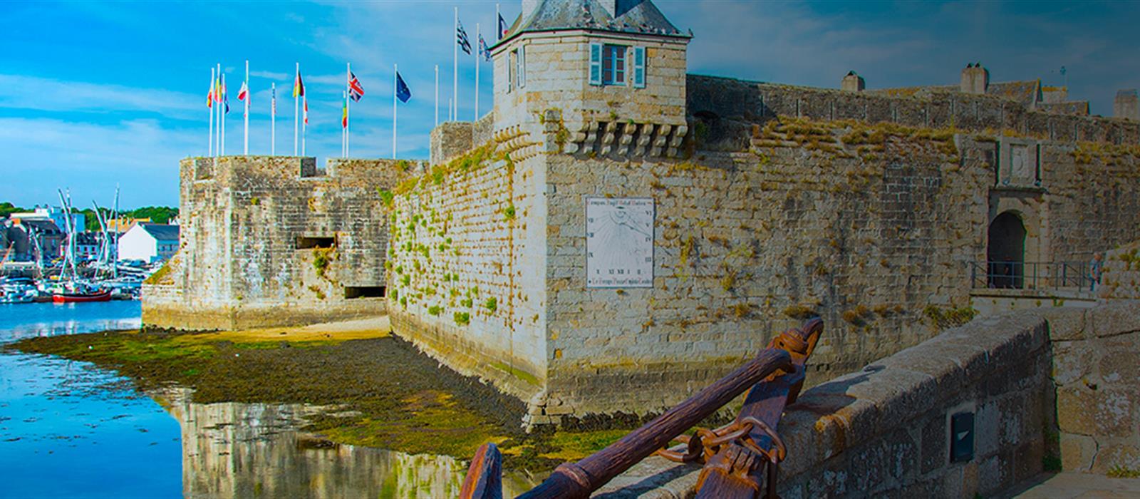 Port de Concarneau Hôtel les Océanides