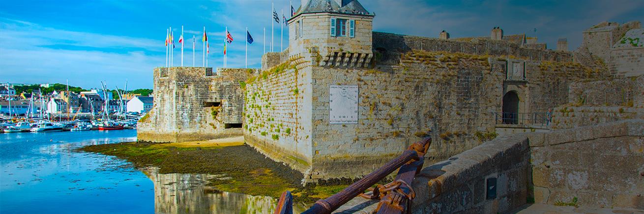 Port de Concarneau Hôtel les Océanides
