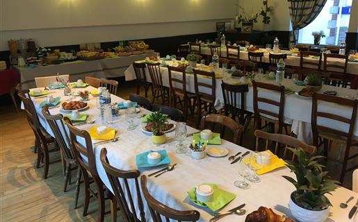 Petit déjeuner hôtel Les Océanides Concarneau