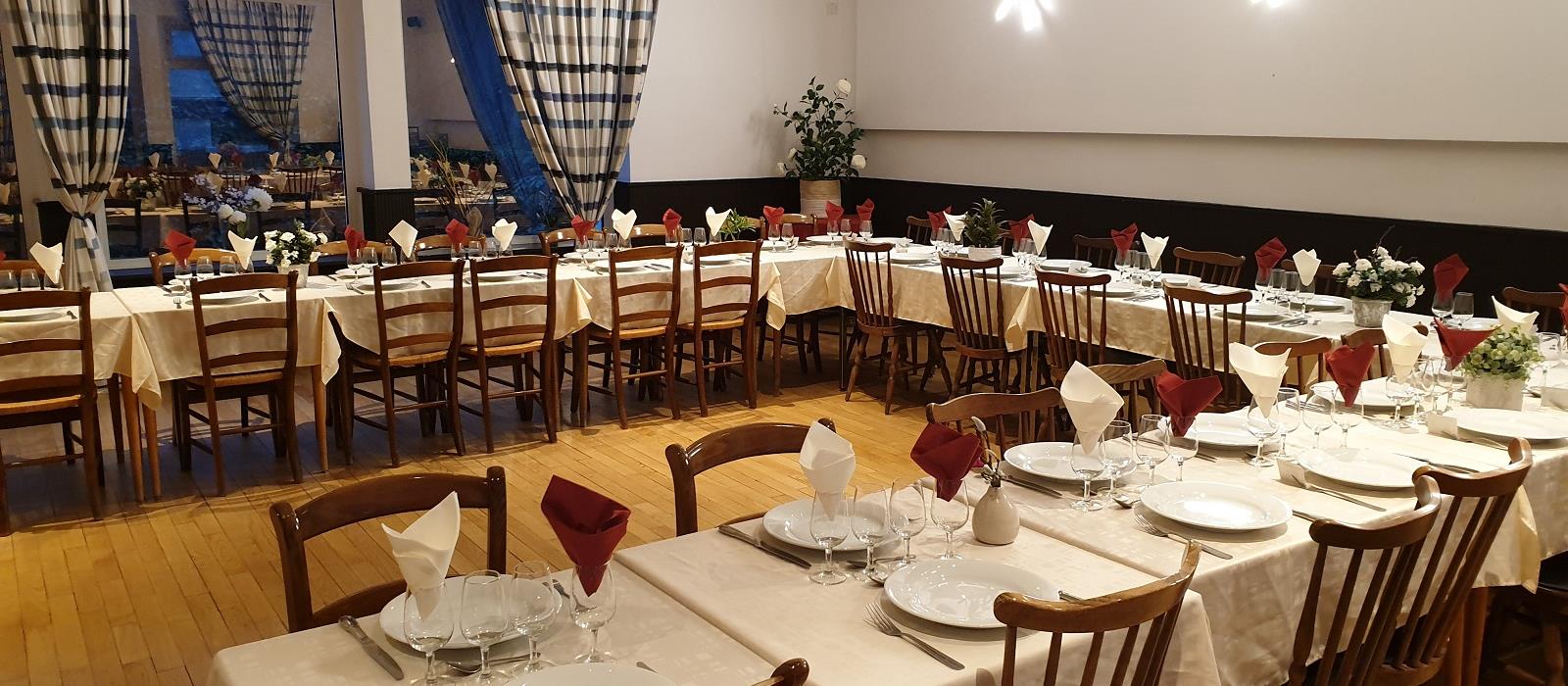 Salle repas de groupe